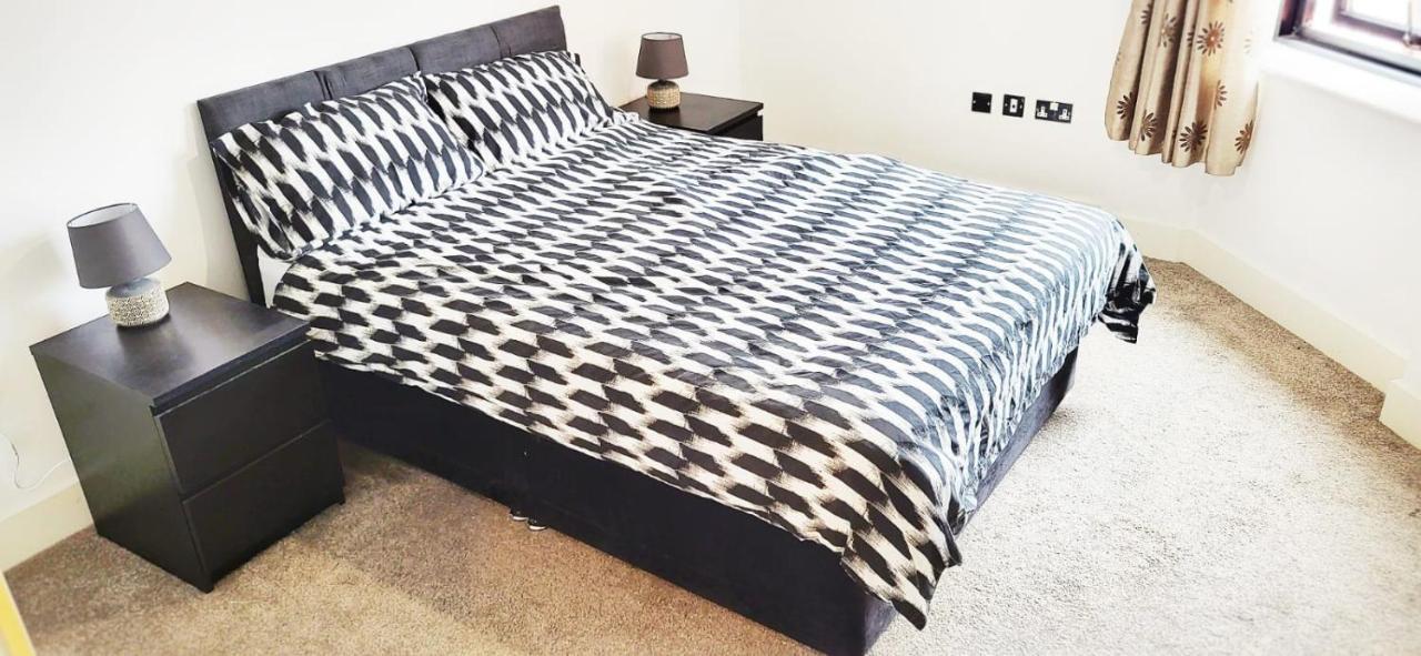 City Centre 1 Bed Apartment เบอร์มิงแฮม ภายนอก รูปภาพ